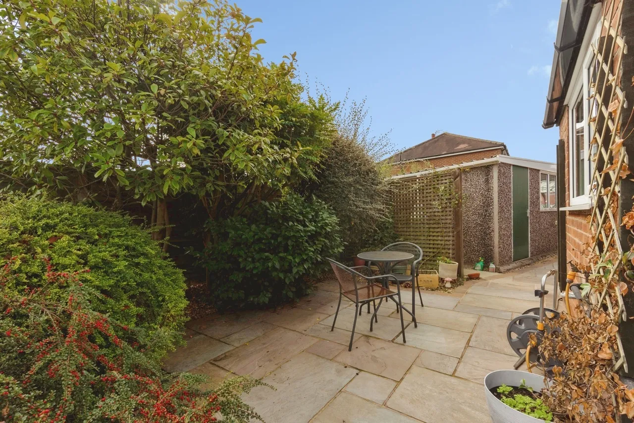 Somerton Avenue, Sale, M33, photo 16