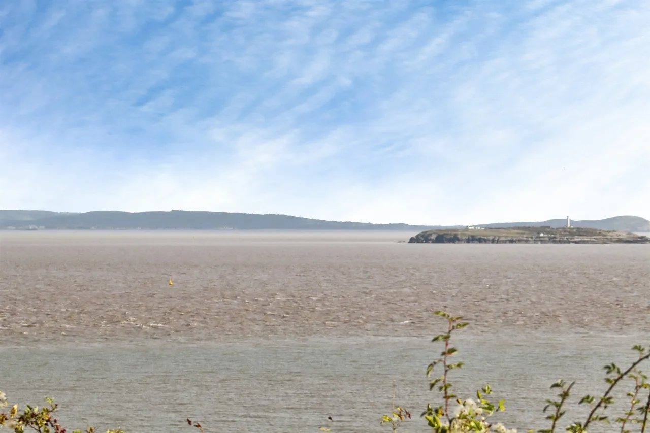 Fort Road, Penarth, CF64, photo 3