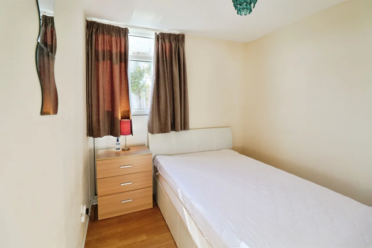 Fort Road, Penarth, CF64, photo 12