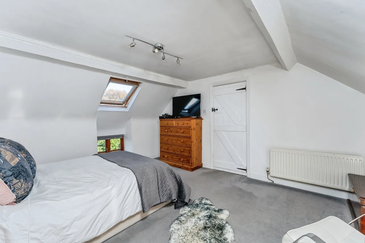 Mynydd Llan, Babell, CH8, photo 13