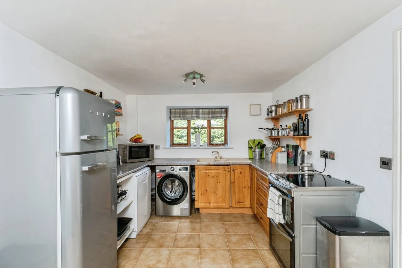 Mynydd Llan, Babell, CH8, photo 9