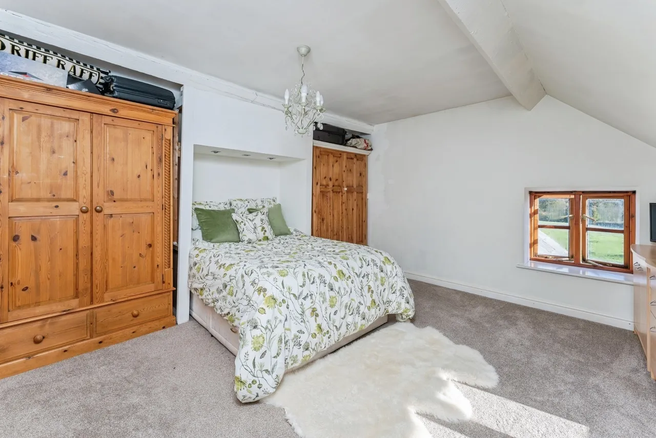 Mynydd Llan, Babell, CH8, photo 10