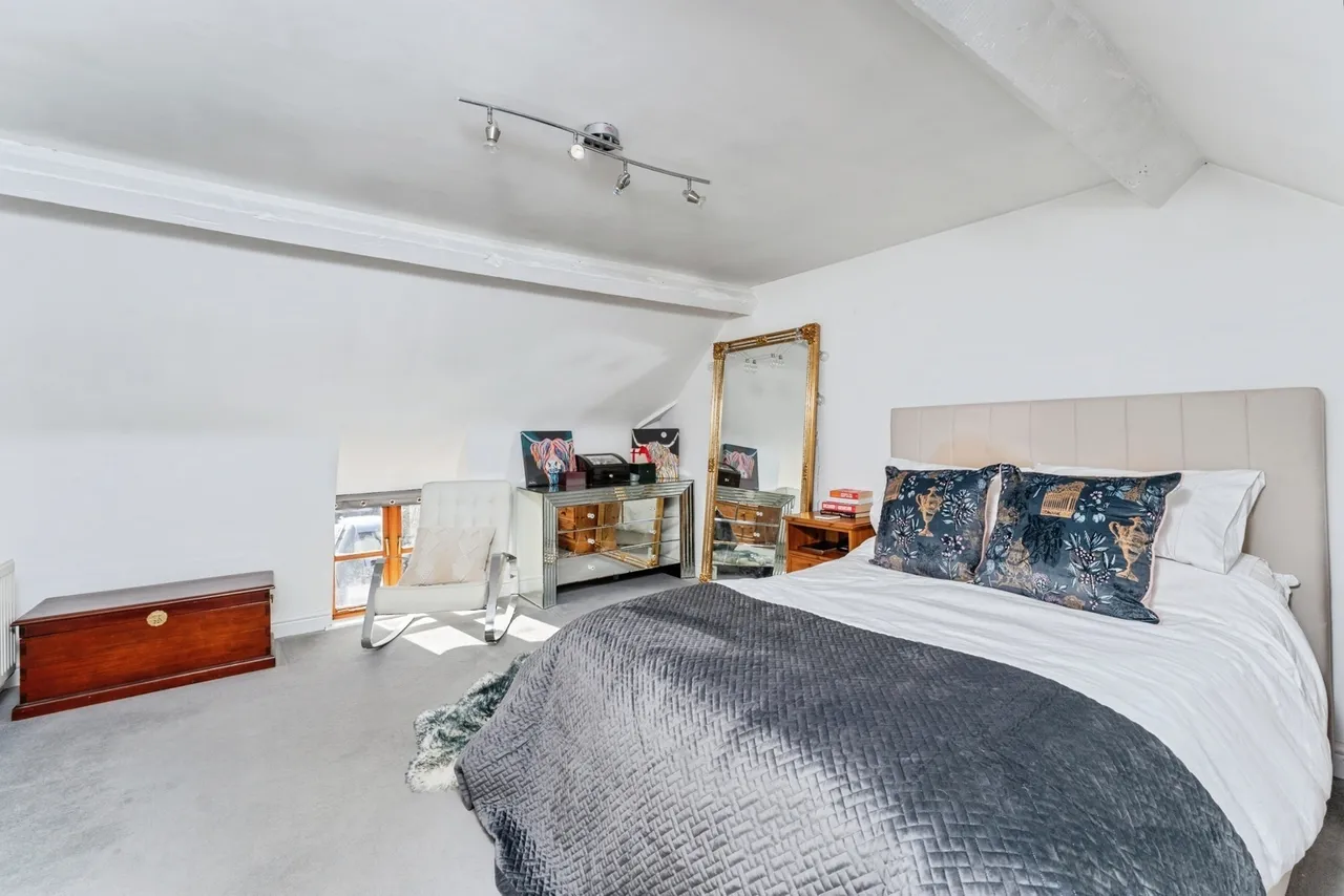 Mynydd Llan, Babell, CH8, photo 11
