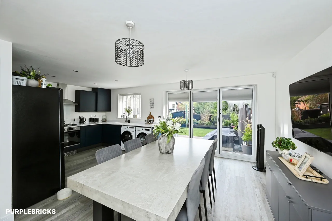 Birchen Holme, Broadmeadows, DE55, photo 4
