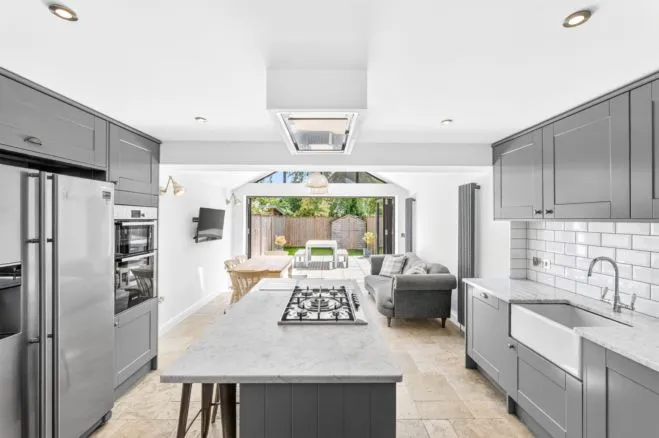 3 bed house for sale, Bevin Square, London, SW17