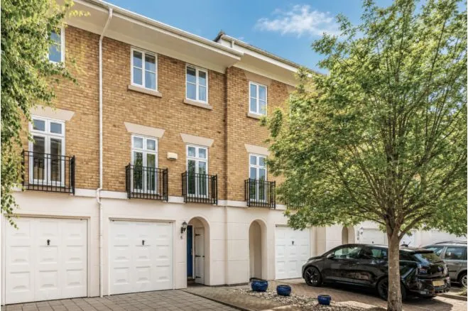Bevin Square, London, SW17, photo 37
