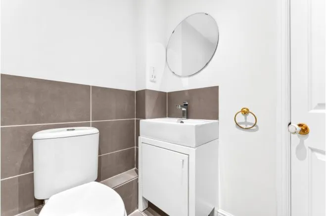 Bevin Square, London, SW17, photo 22