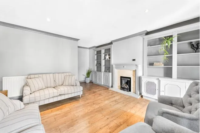 Bevin Square, London, SW17, photo 17