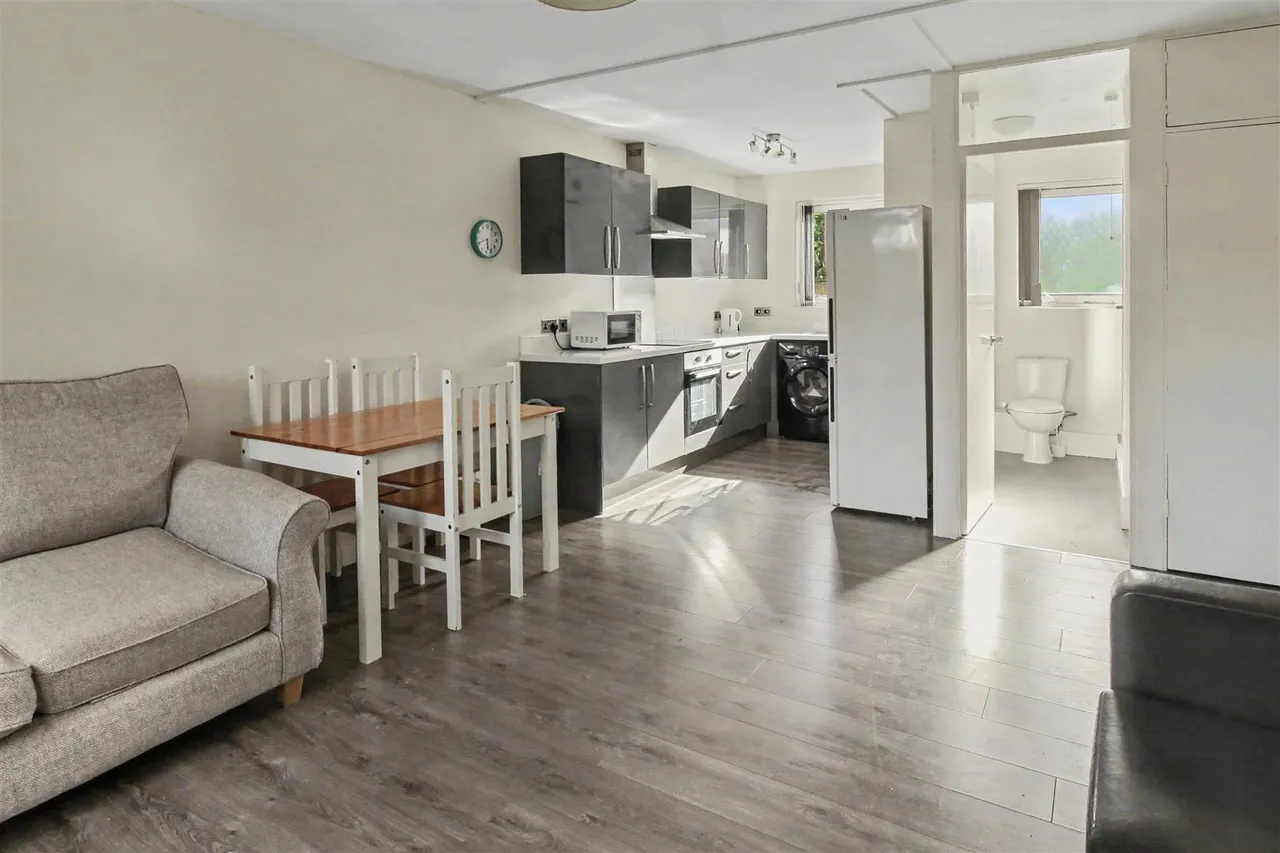 Broadgate avenue, Beeston, NG9, photo 6