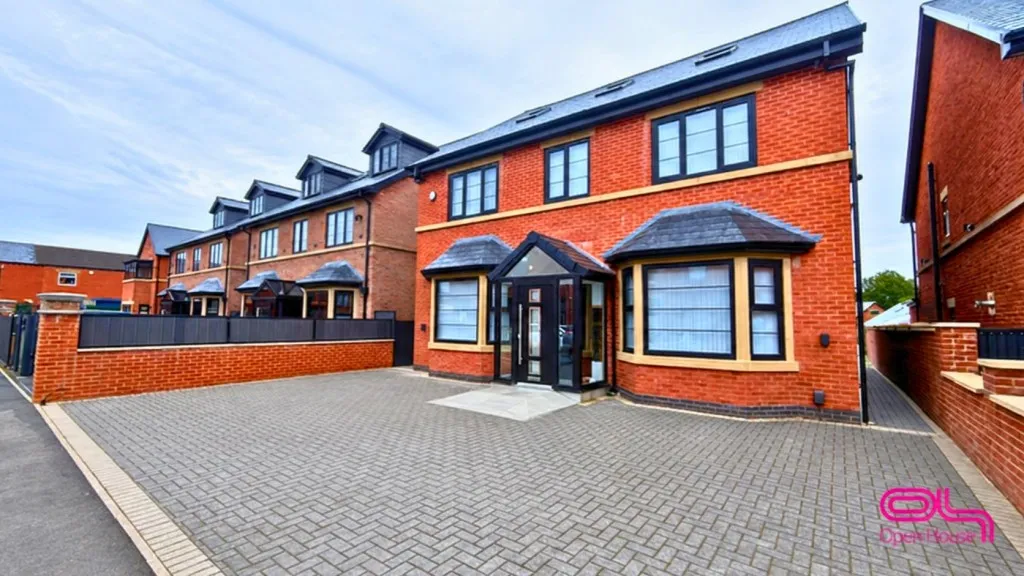 Pine Street, Bolton, BL1, photo 3