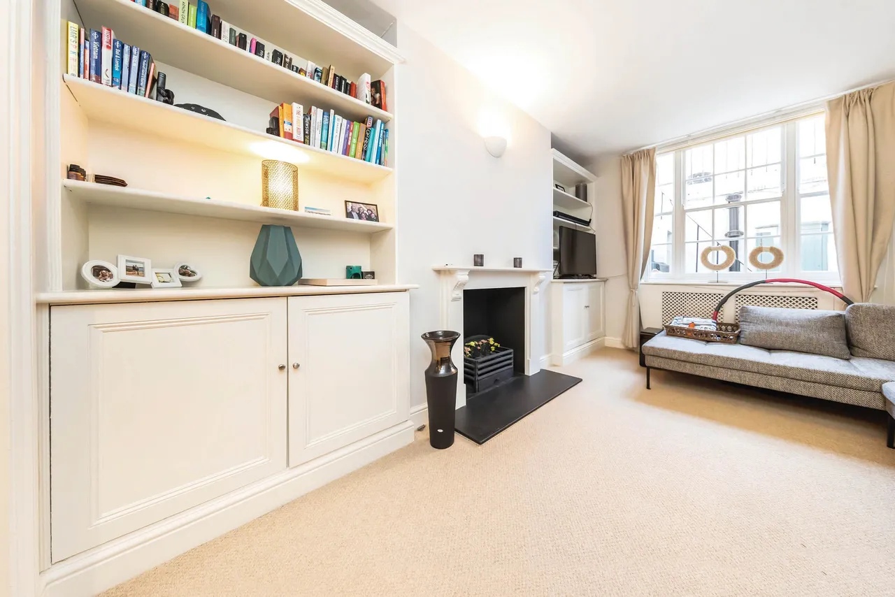8a Sutherland Row, London, photo 10