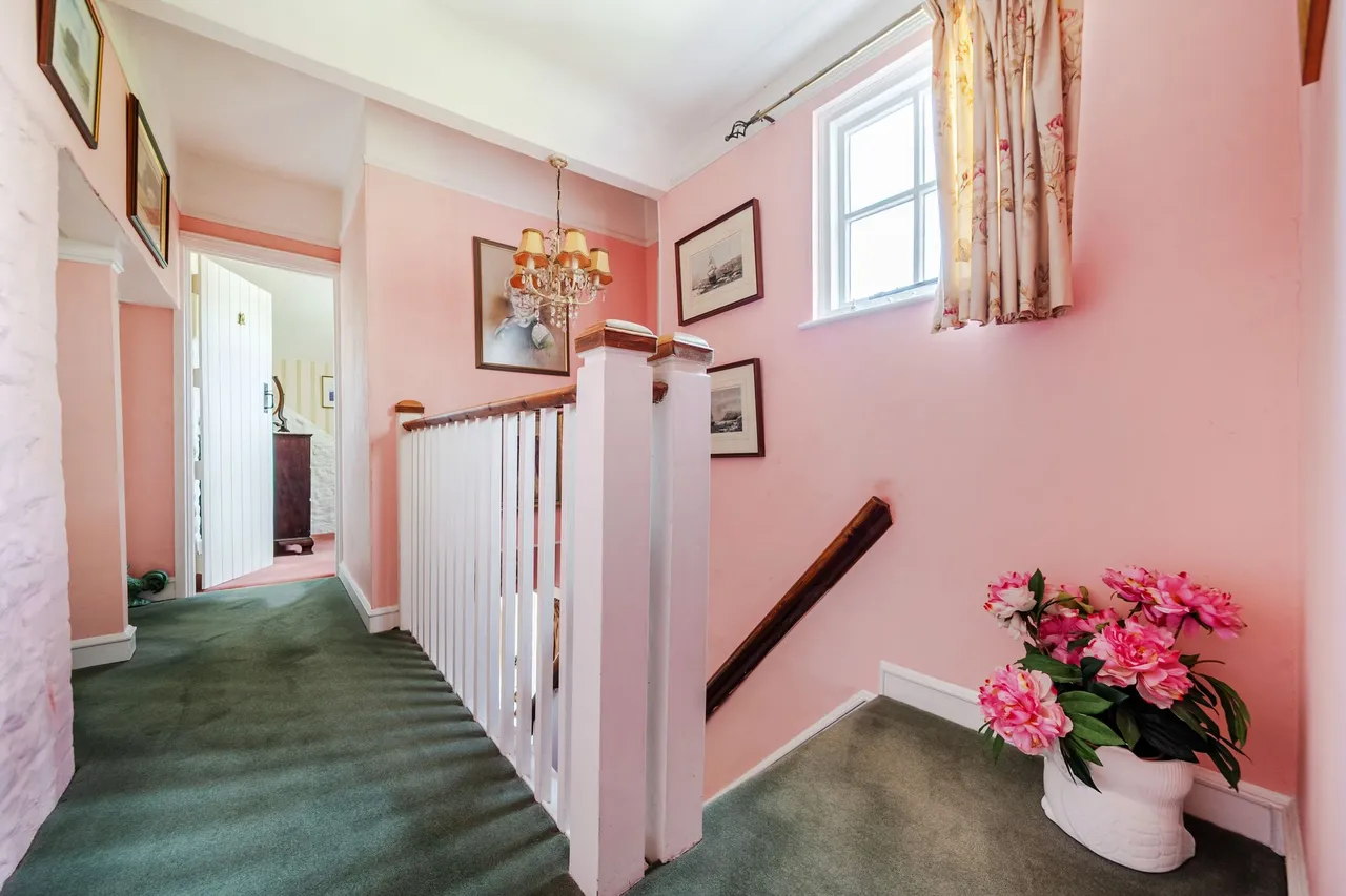 Hawksfold Lane West, Fernhurst, GU27, photo 12