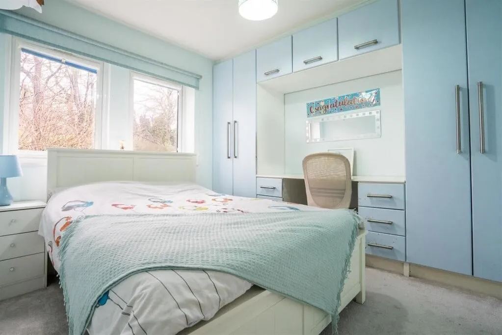 Long Croft View, Upper Batley WF17 0AE, photo 17