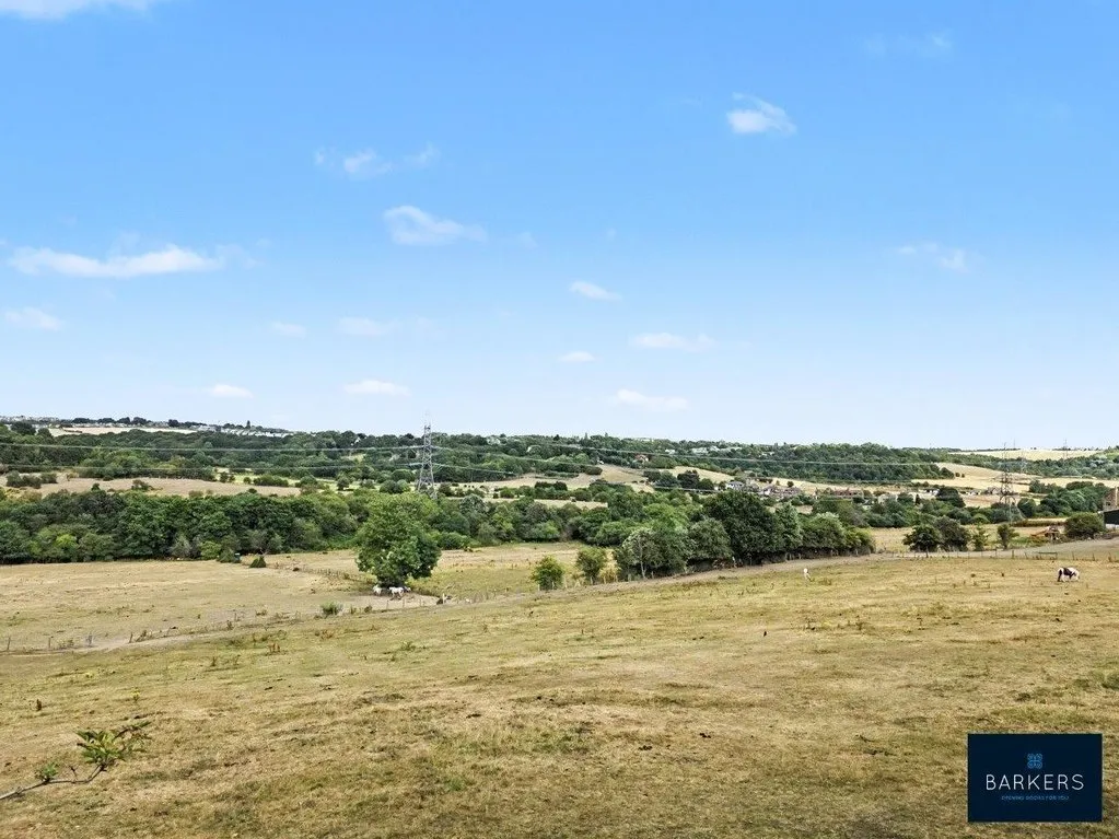 Long Croft View, Upper Batley WF17 0AE, photo 47