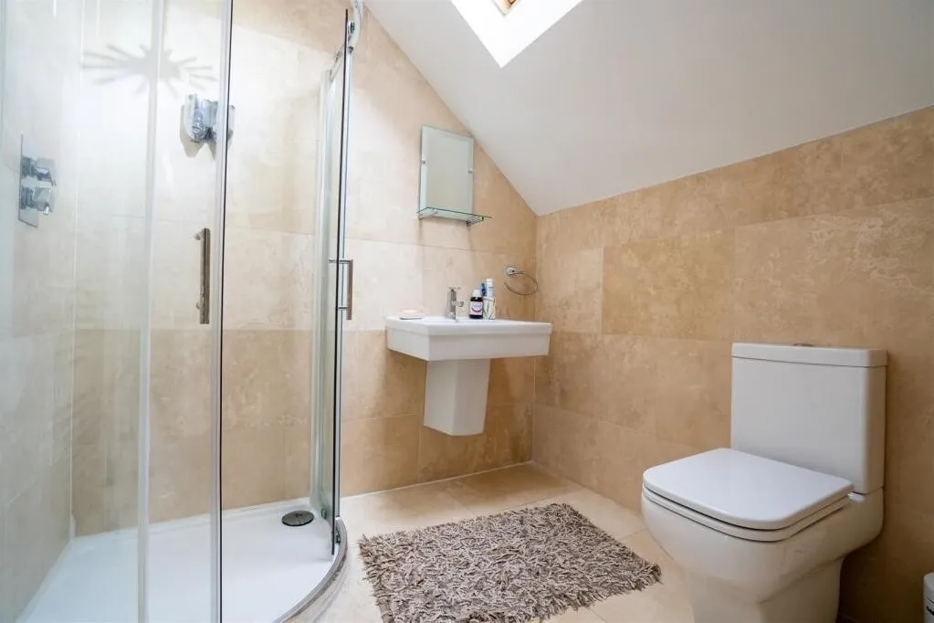 Long Croft View, Upper Batley WF17 0AE, photo 24