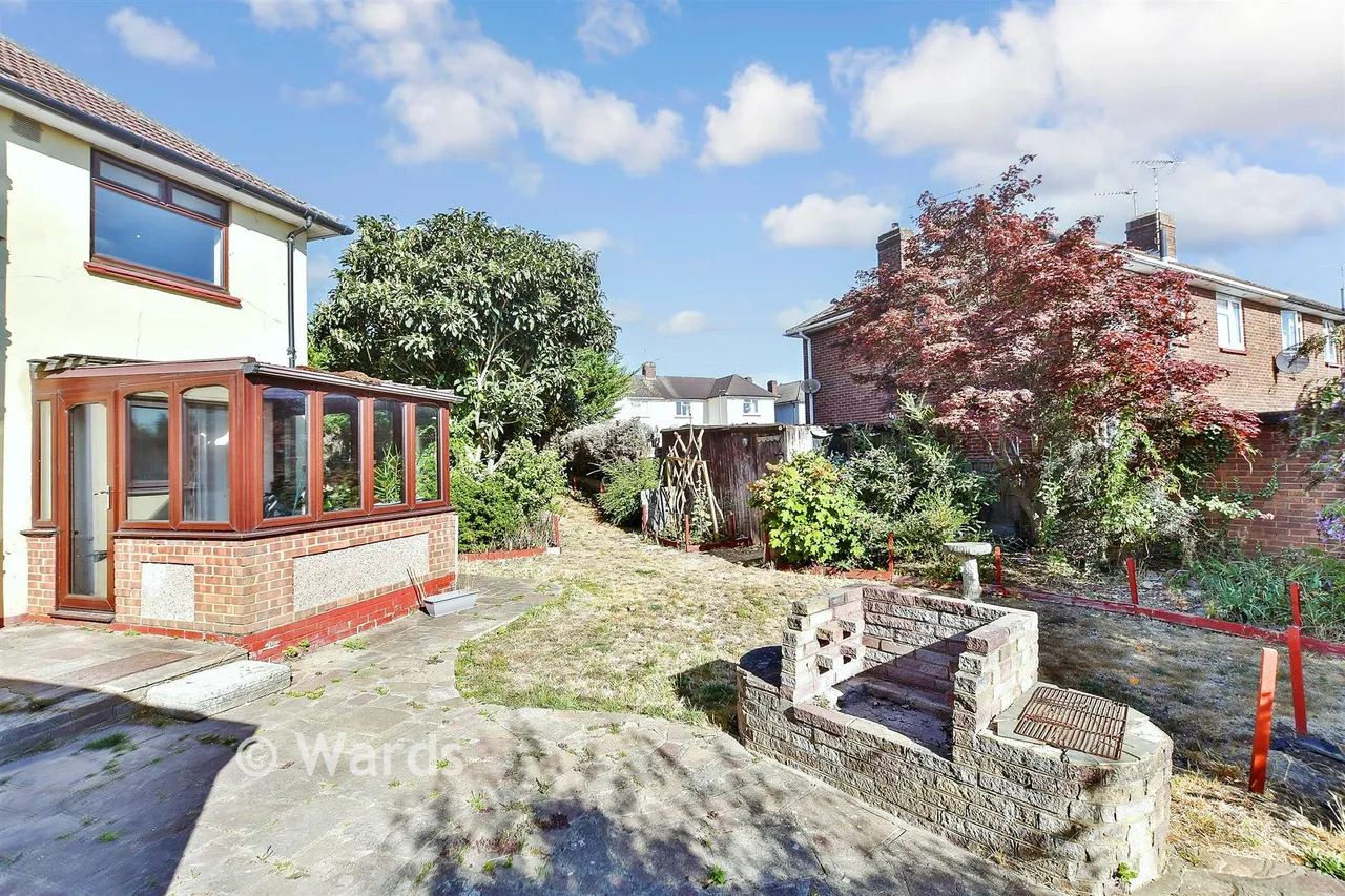 Danson Way, Rainham, ME8, photo 2