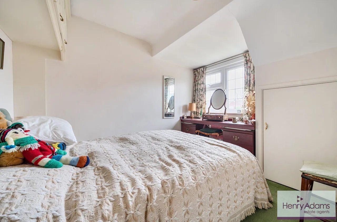 Barham Road, Petersfield, GU32, photo 10