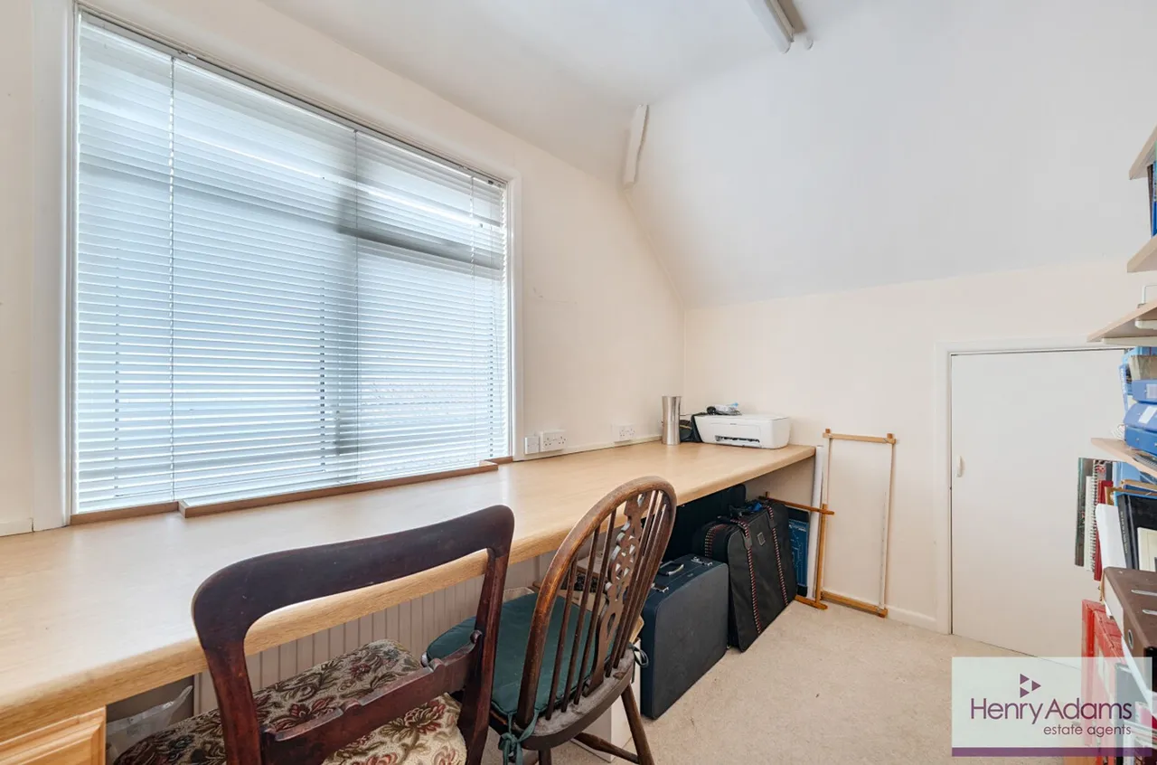 Barham Road, Petersfield, GU32, photo 11