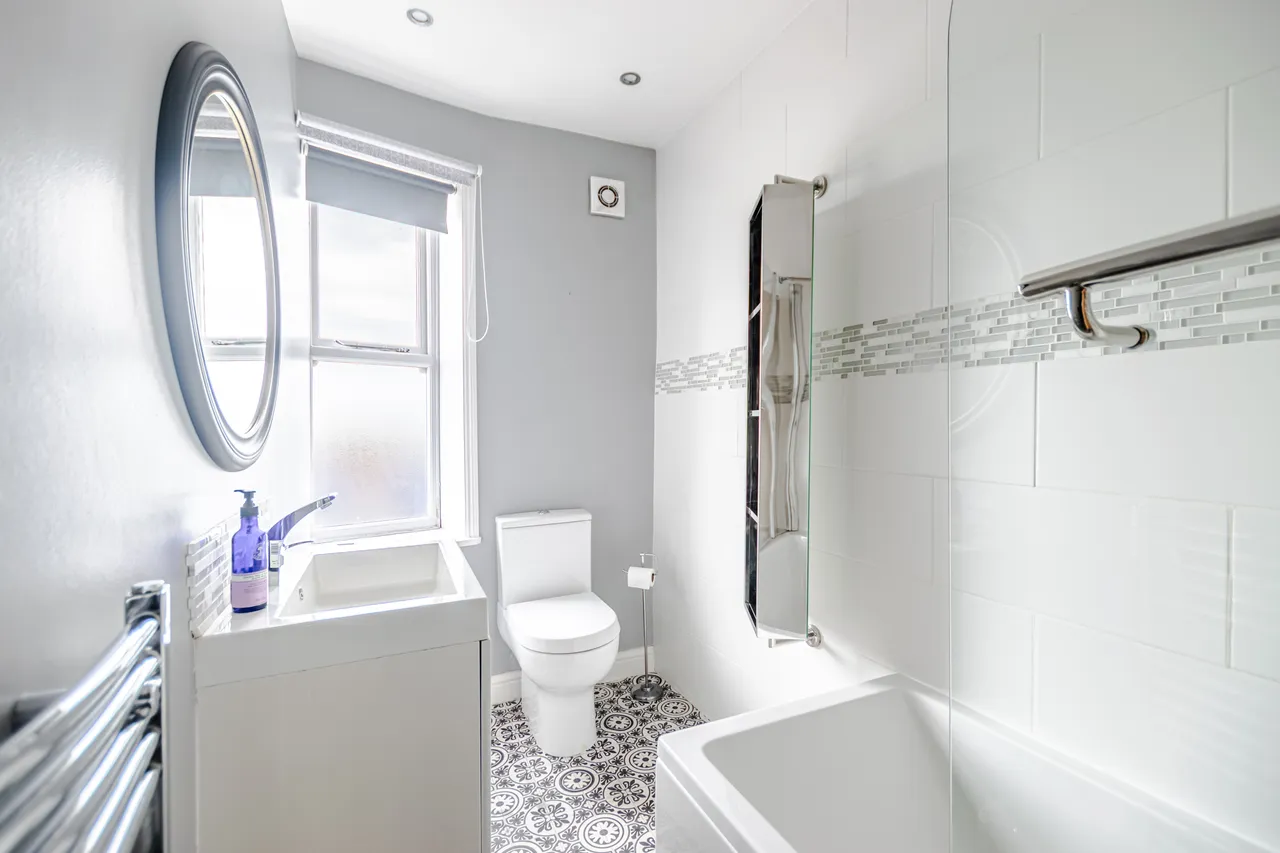 Harrogate Road, Moortown, LS7, photo 21