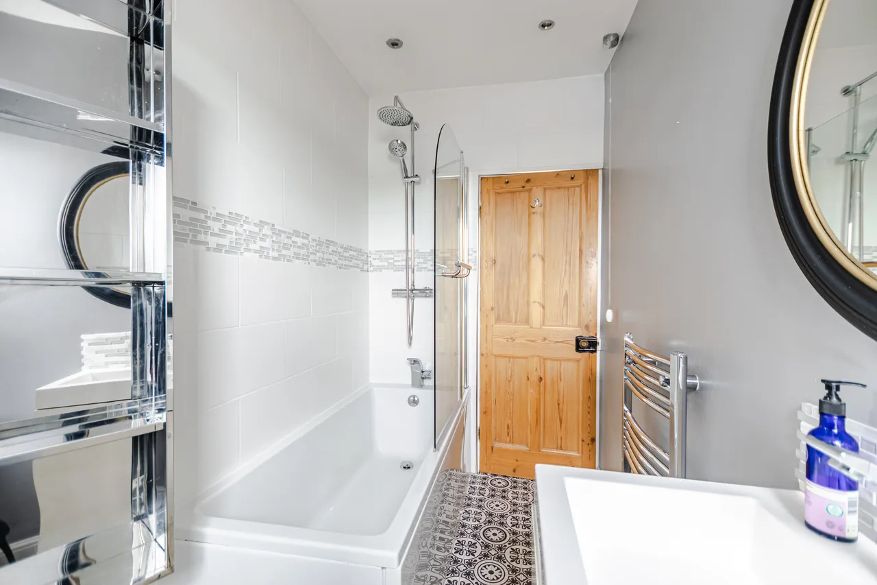 Harrogate Road, Moortown, LS7, photo 20