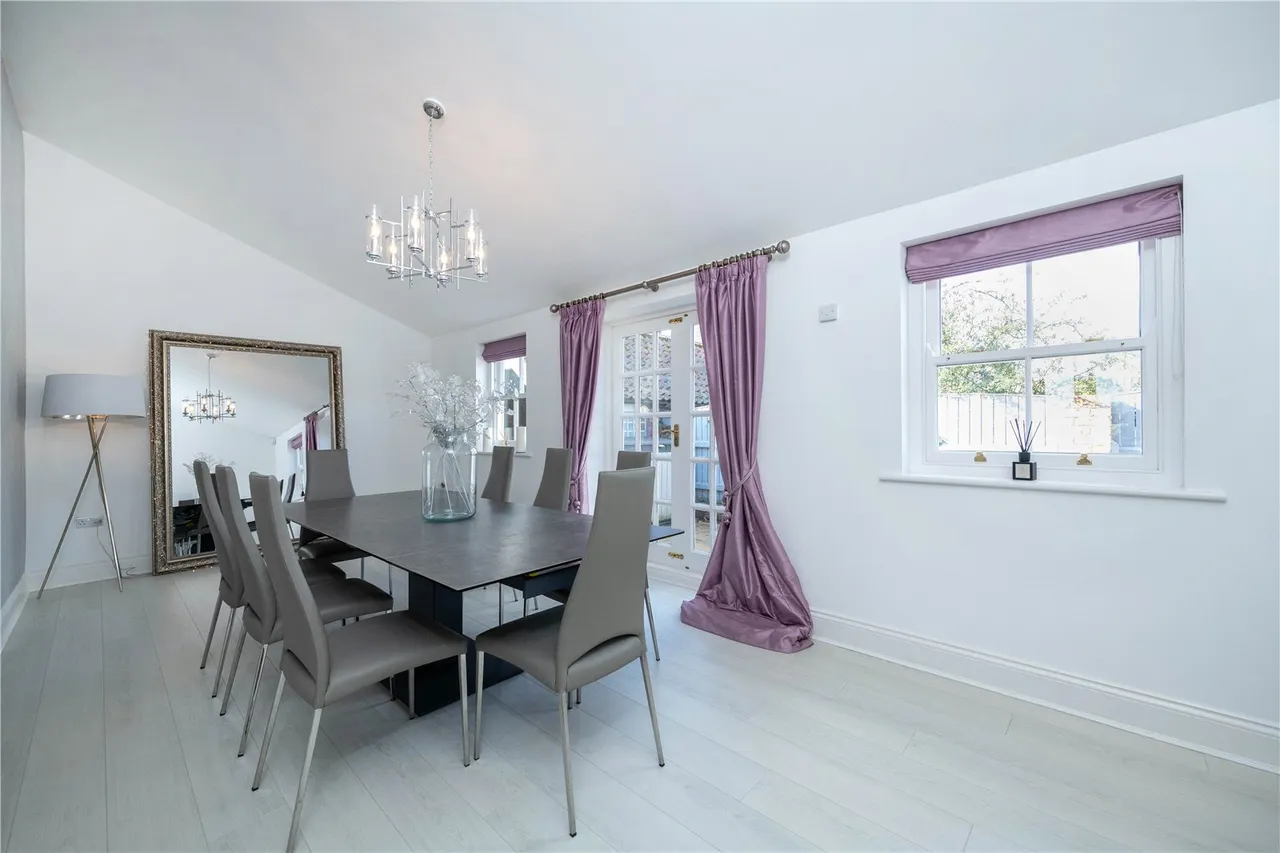 Church Lane, Utterby, photo 9
