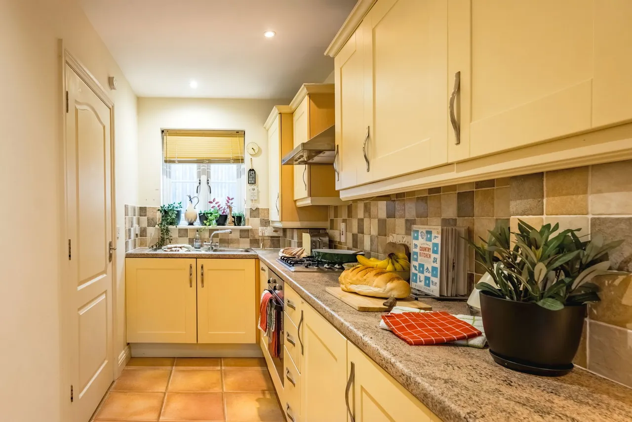 Henrys Way, Lyme Regis, DT7, photo 3