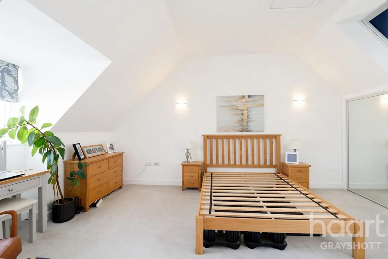 Chandler Drive, Bordon, GU35, photo 6