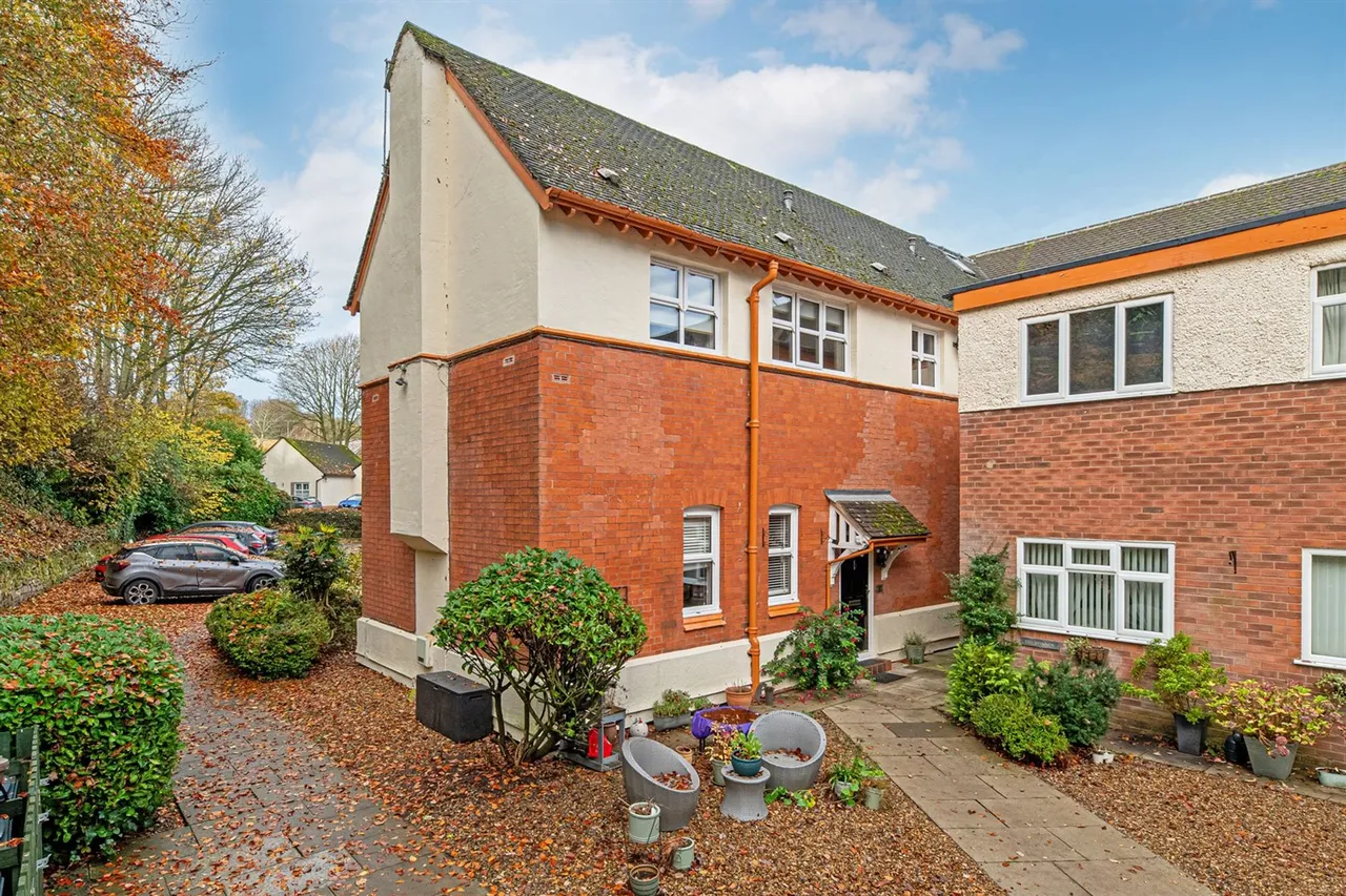 2 bed house for sale, Kingsley Green Kingsley Road, Frodsham