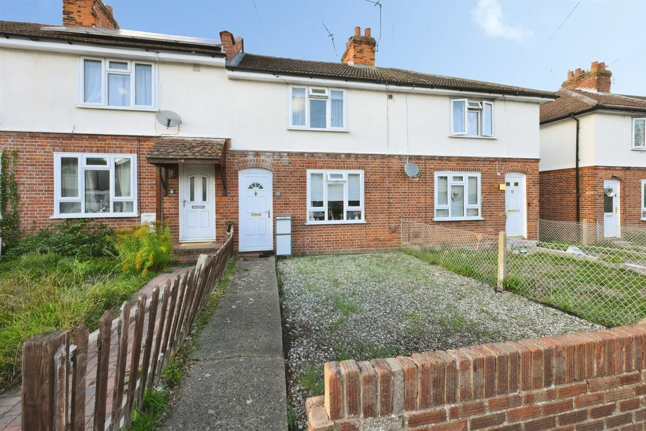 2 bed house for sale, Scott Road, Bishop's Stortford, CM23