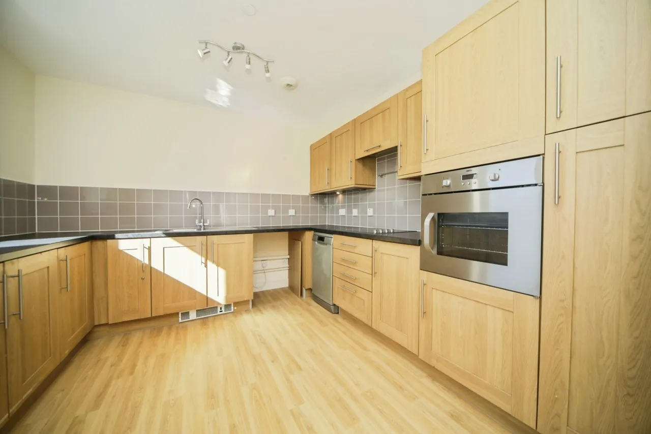 Airfield Road, Bury St. Edmunds, Suffolk, IP32, photo 7