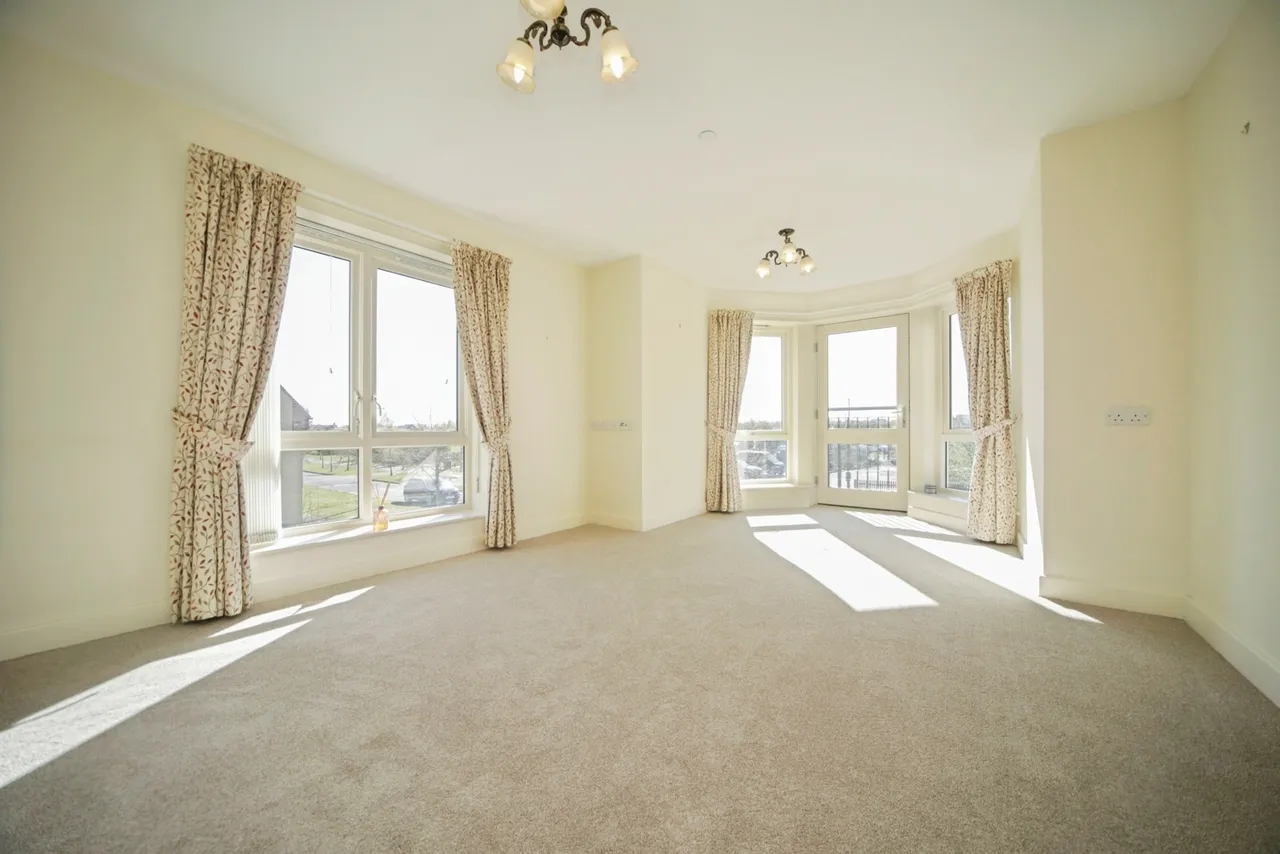 Airfield Road, Bury St. Edmunds, Suffolk, IP32, photo 3
