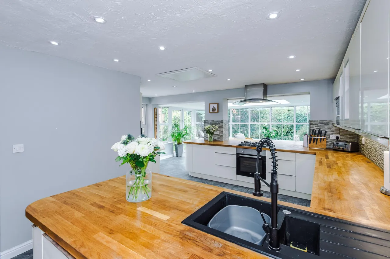 Chesterton Drive, Winwick, Warrington, Warrington, WA2 8XF, photo 3