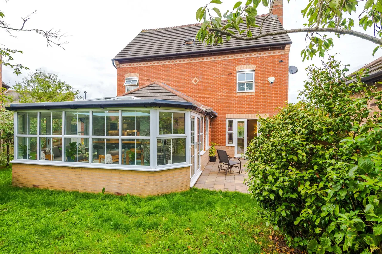 Chesterton Drive, Winwick, Warrington, Warrington, WA2 8XF, photo 25