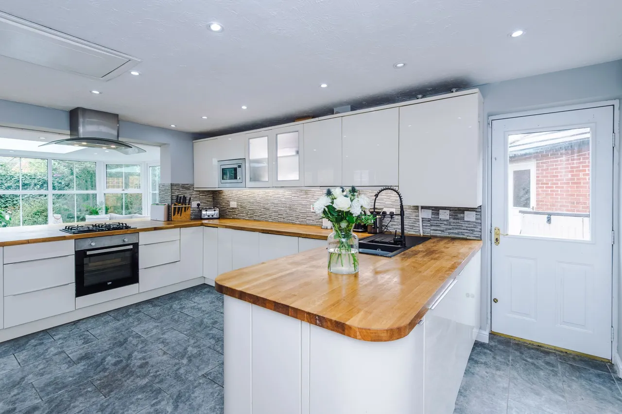Chesterton Drive, Winwick, Warrington, Warrington, WA2 8XF, photo 7