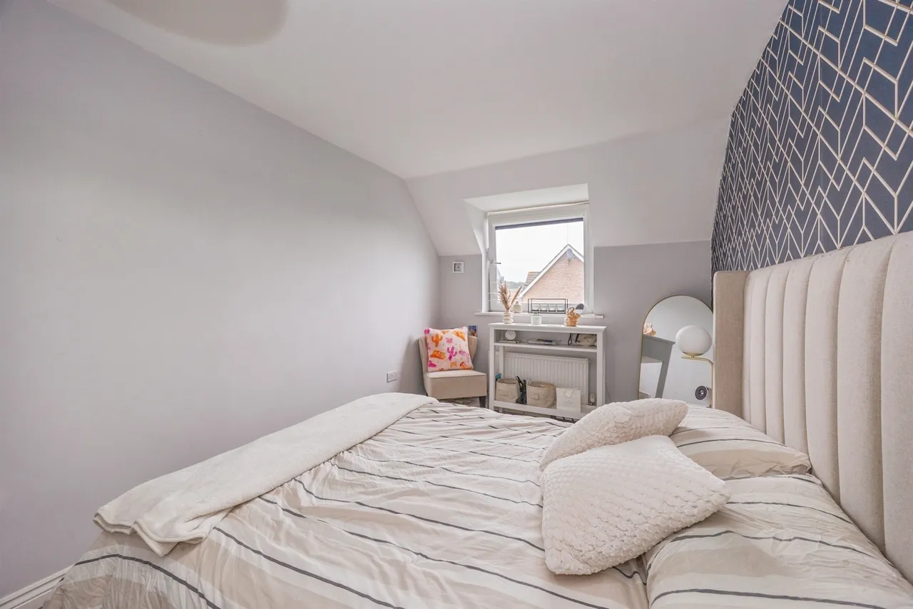 Tudor Crescent, Portsmouth, photo 10