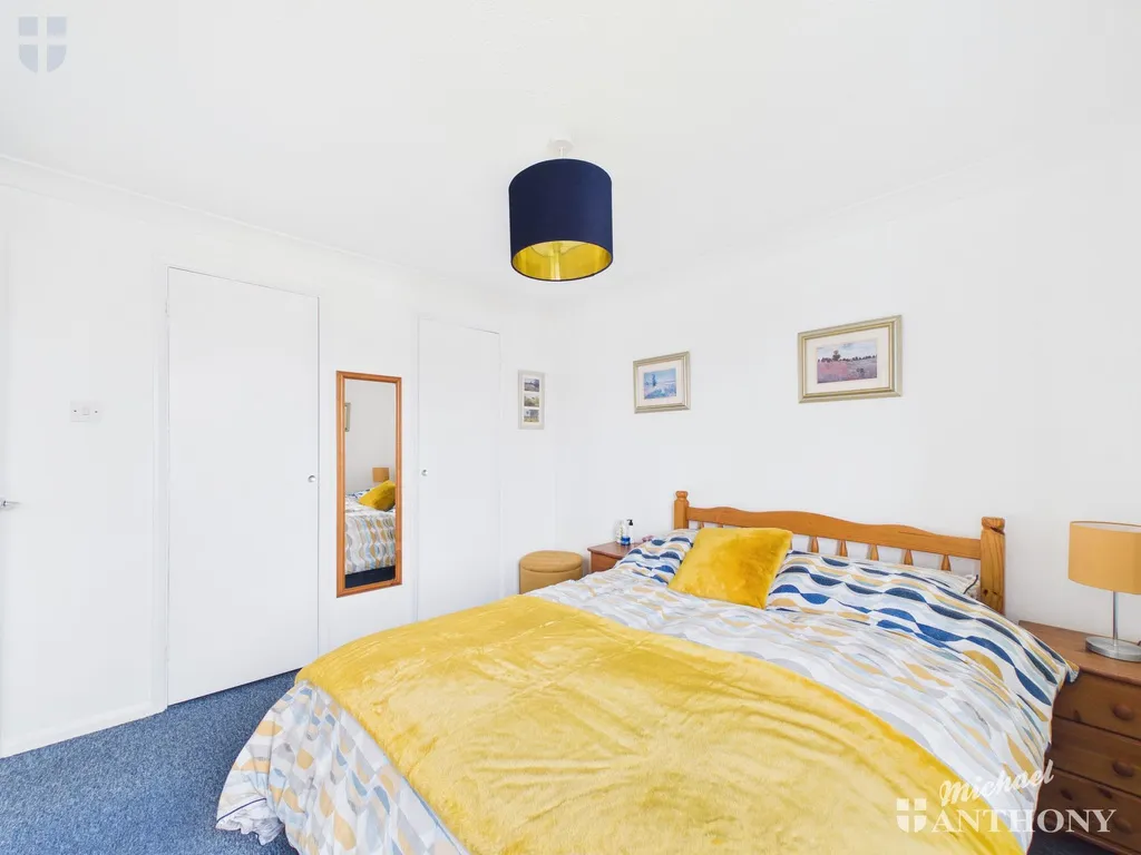 Chequers Court, Aylesbury, HP21, photo 6