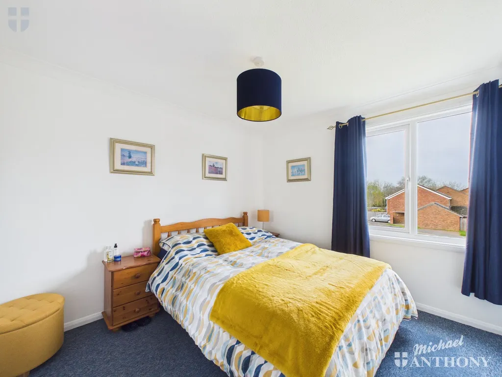 Chequers Court, Aylesbury, HP21, photo 4