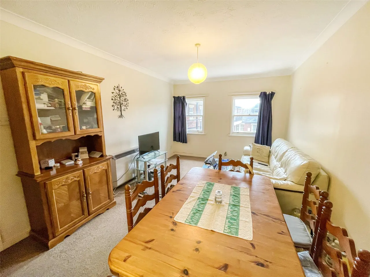 Birchett Road, Aldershot, Hampshire, GU11 1LW, photo 3