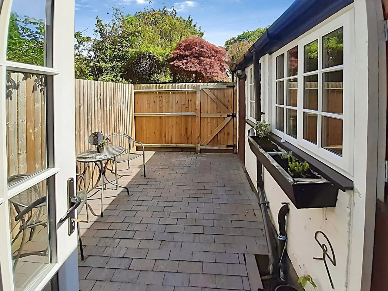 High Street, Hampton-in-Arden, B92, photo 17