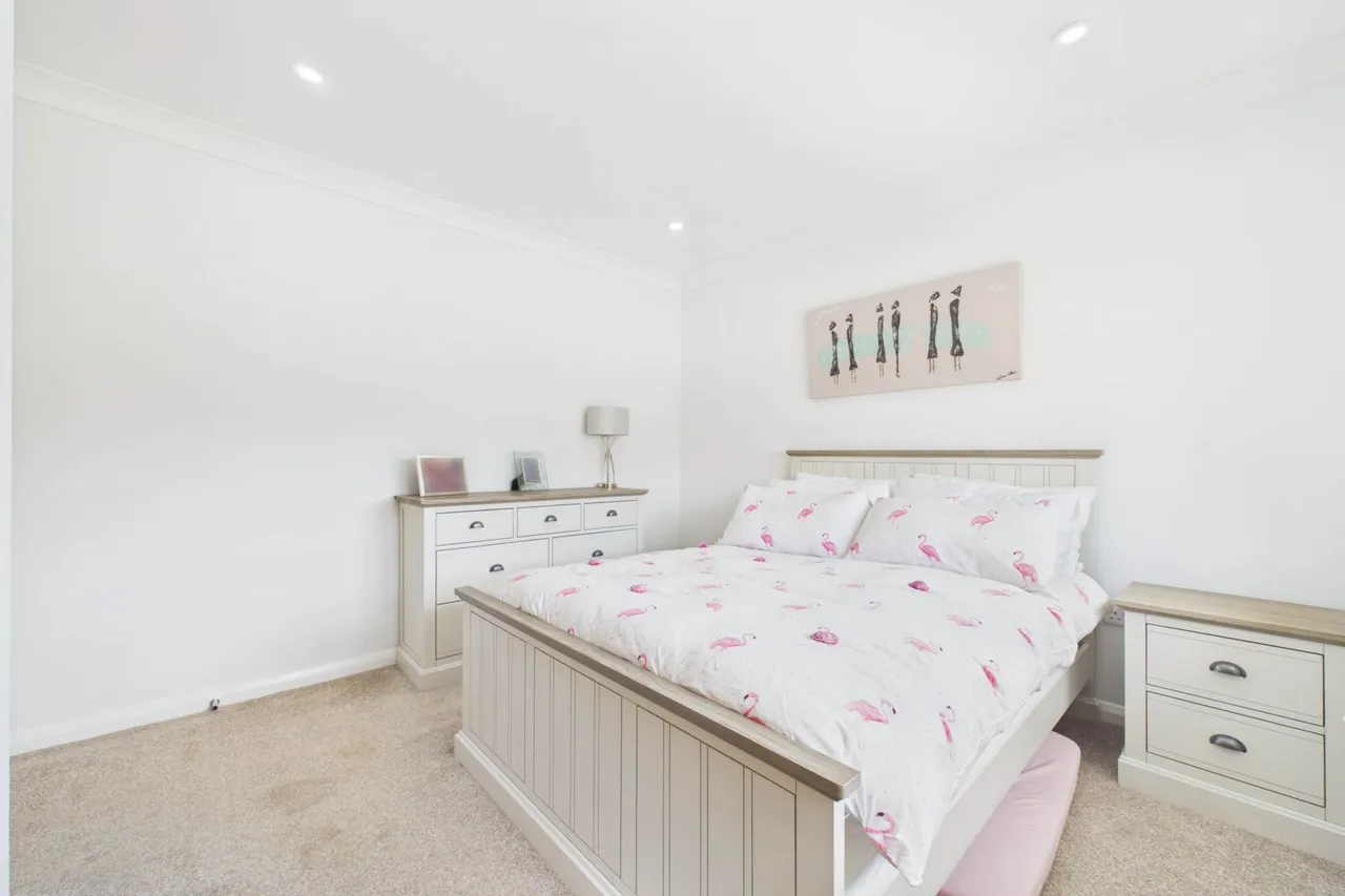 Chilstone Place, Shotts, photo 22