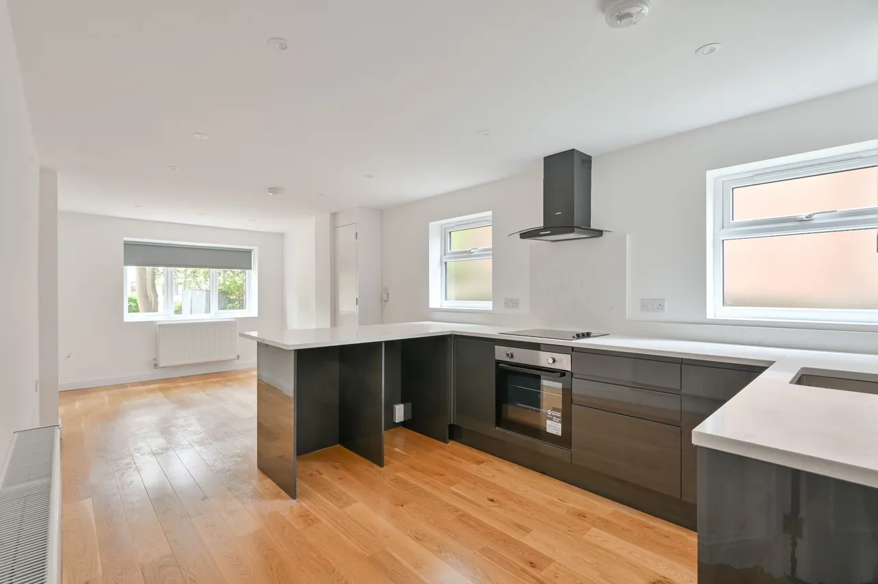 Flat 2, April Court, 43 Copers Cope Road, Beckenham, photo 5