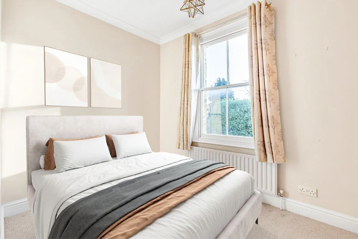 Pemberton Road, KT8, photo 7