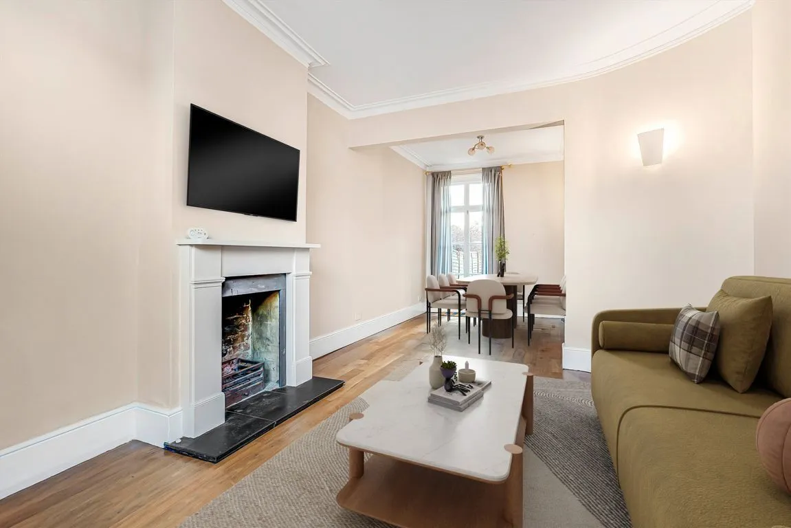 Pemberton Road, KT8, photo 2
