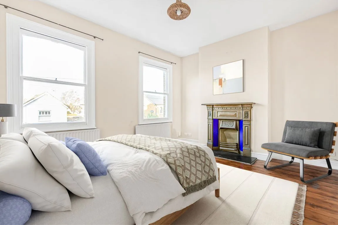 Pemberton Road, KT8, photo 4
