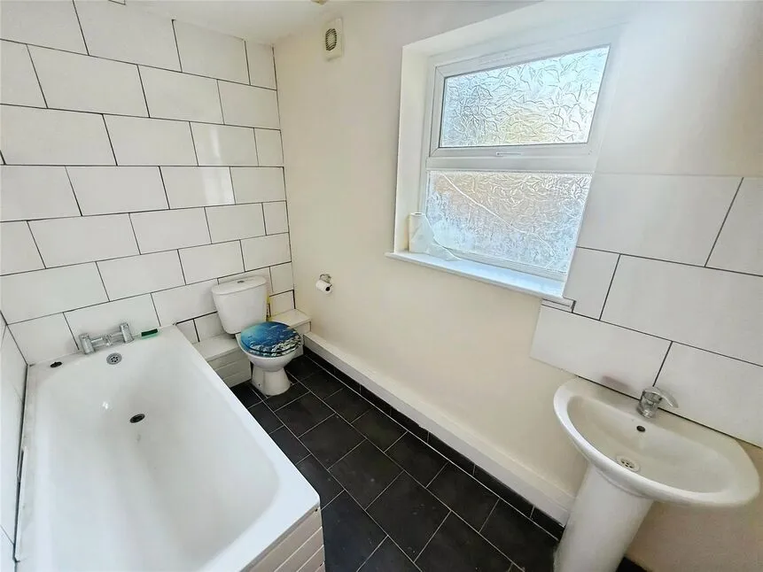 Fawcett Road, Southsea, Hampshire, PO4, photo 5