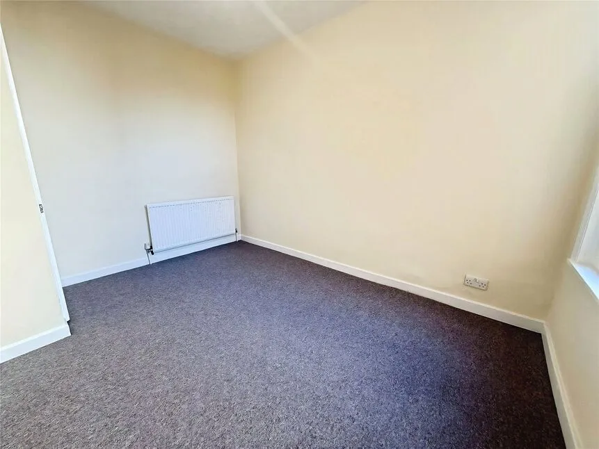 Fawcett Road, Southsea, Hampshire, PO4, photo 3