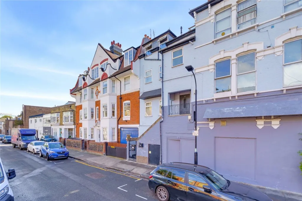 Bulwer Street, London, photo 11