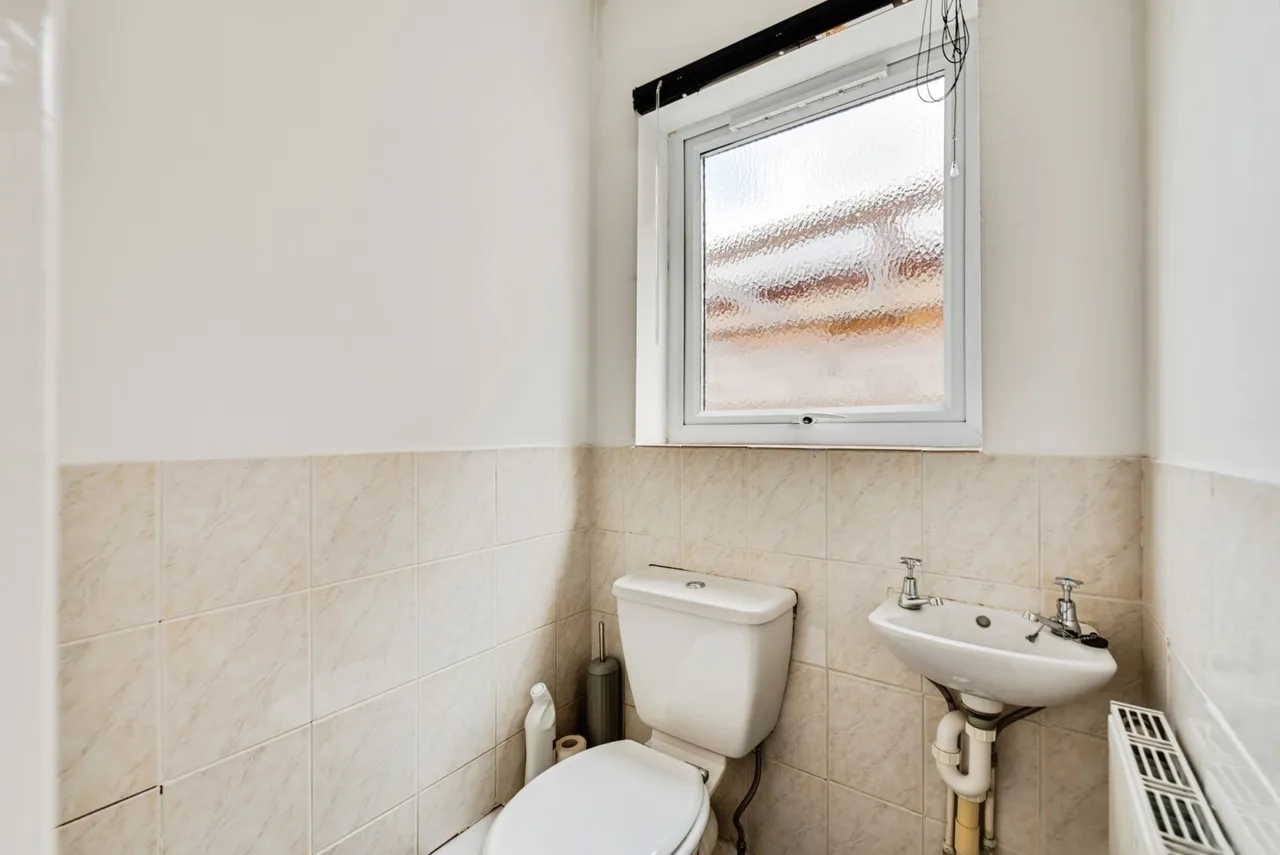 Beatrice Street, Swindon, Wiltshire, SN2, photo 13