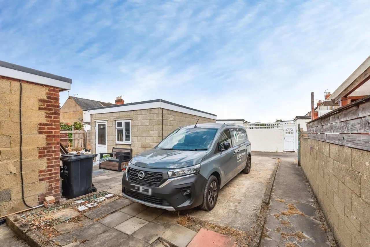 Beatrice Street, Swindon, Wiltshire, SN2, photo 2