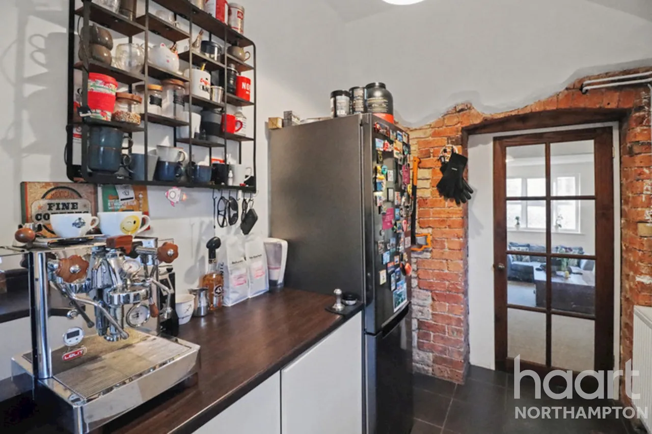 High Street, Higham Ferrers, NN10, photo 12